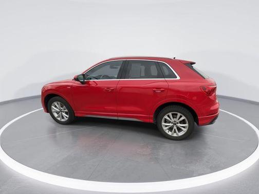 2024 Audi Q3 45 S line Premium