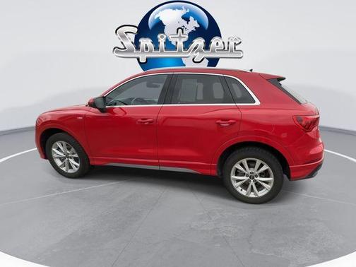 2024 Audi Q3 45 S line Premium