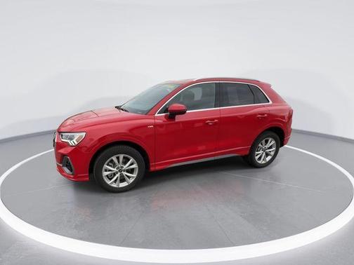 2024 Audi Q3 45 S line Premium