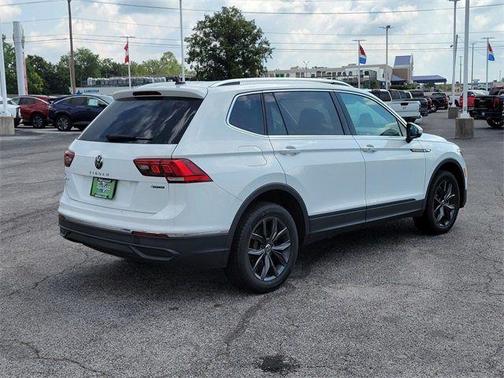 2024 Volkswagen Tiguan 2.0T SE
