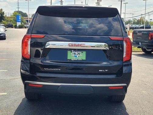 2021 GMC Yukon SLT