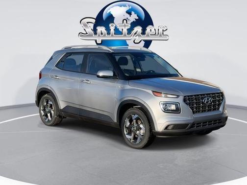 Shimmering Silver 2025 Hyundai VENUE SEL
