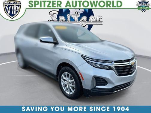 Silver Ice Metallic 2022 Chevrolet Equinox 2LT