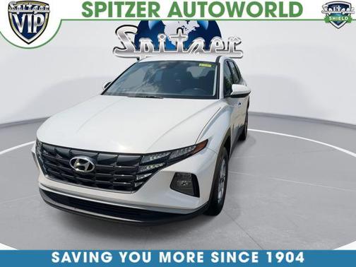 White Pearl 2024 Hyundai TUCSON SE