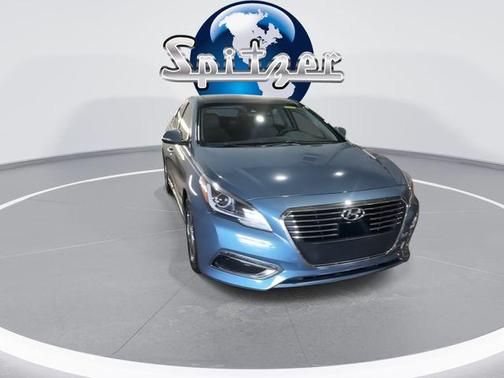 2016 Hyundai SONATA Hybrid Limited
