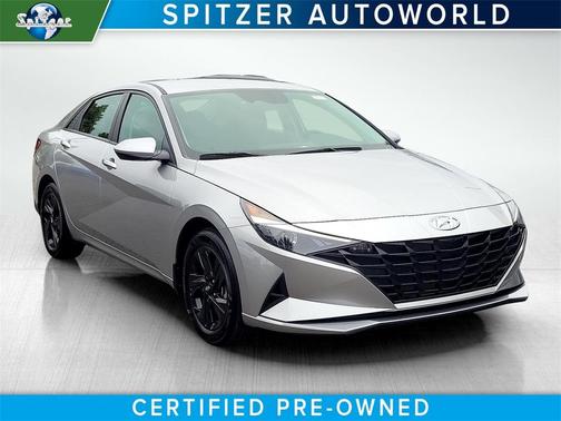 2022 Hyundai ELANTRA SEL