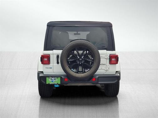 2022 Jeep Wrangler Unlimited 4xe Sahara