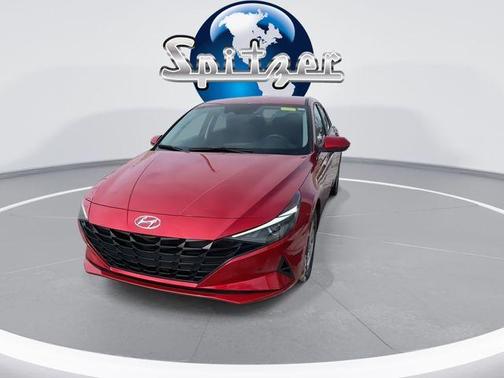 2021 Hyundai ELANTRA SE