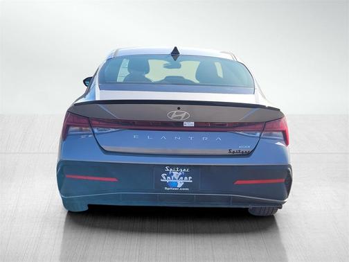 2025 Hyundai ELANTRA HEV SEL Sport