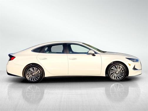 2023 Hyundai SONATA Hybrid SEL