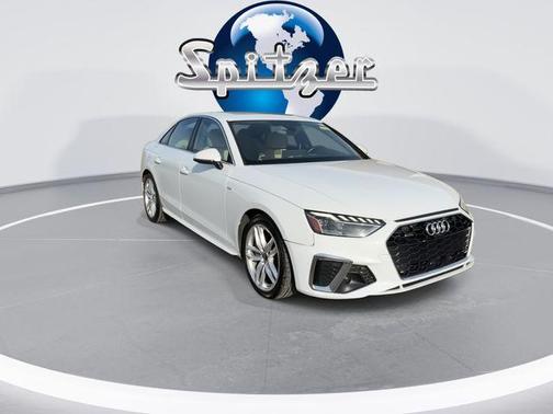 2022 Audi A4 45 S line Premium Plus