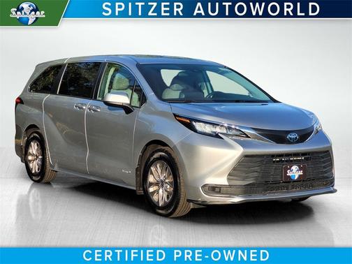 2021 Toyota Sienna LE
