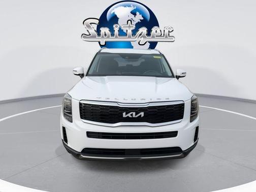 White Pearl 2022 Kia Telluride EX