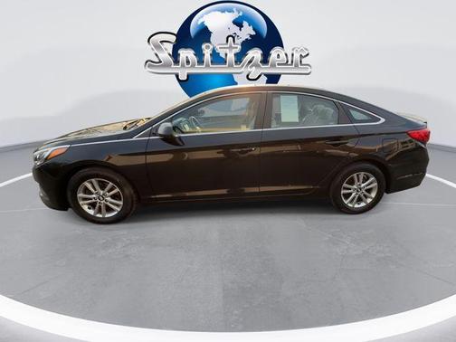 2017 Hyundai SONATA SE