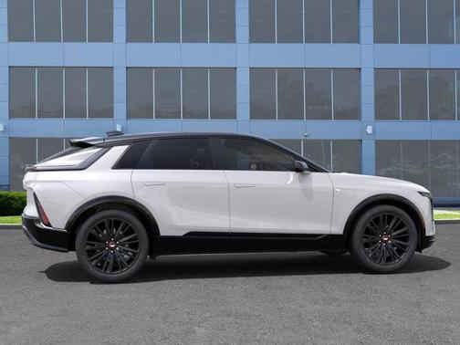 2025 Cadillac LYRIQ Sport