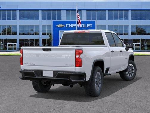 Summit White 2026 Chevrolet Silverado 2500 Custom