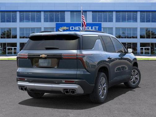2025 Chevrolet Traverse LT