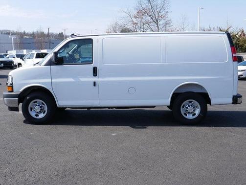 Summit White 2025 Chevrolet Express 2500 Work Van