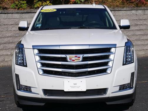 2019 Cadillac Escalade Luxury