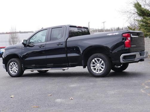 Black 2025 Chevrolet Silverado 1500 LT