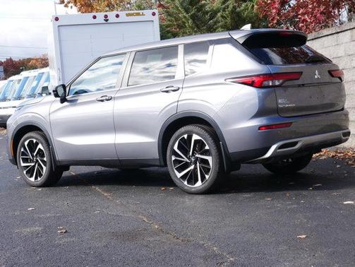 2022 Mitsubishi Outlander