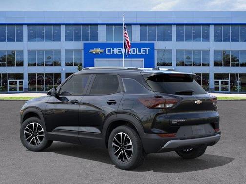Mosaic Black Metallic 2026 Chevrolet Trailblazer LT
