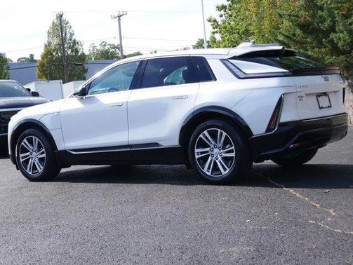 2024 Cadillac LYRIQ Tech