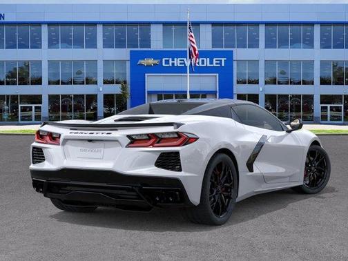 Arctic White 2026 Chevrolet Corvette Stingray w/2LT