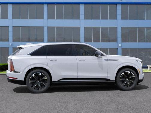 2025 Cadillac Escalade IQ 1