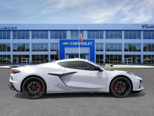 Arctic White 2026 Chevrolet Corvette Z06