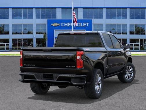 2025 Chevrolet Silverado 1500 Custom