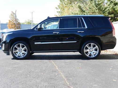 2017 Cadillac Escalade Premium Luxury