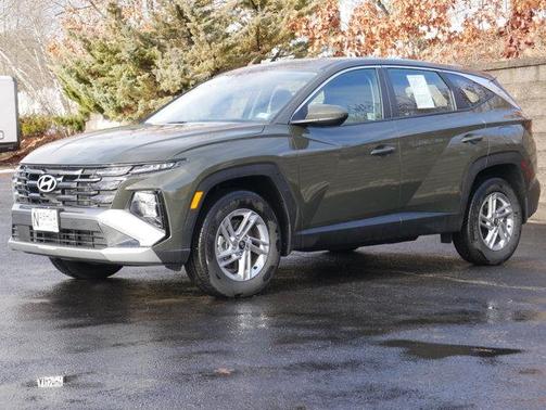 2025 Hyundai TUCSON SE