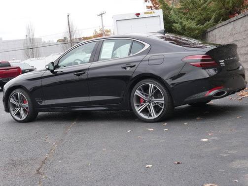 2024 Genesis G70 2.5T