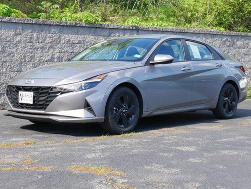 Metal 2023 Hyundai ELANTRA SEL