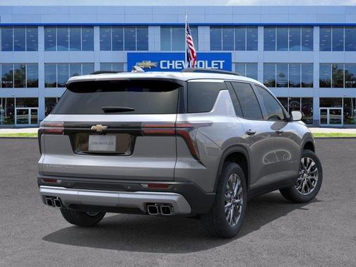 Sterling Gray Metallic 2026 Chevrolet Traverse LT