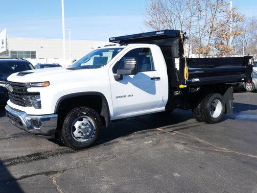 2026 Chevrolet Silverado 3500 WT