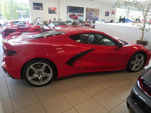 2024 Chevrolet Corvette Stingray w/2LT