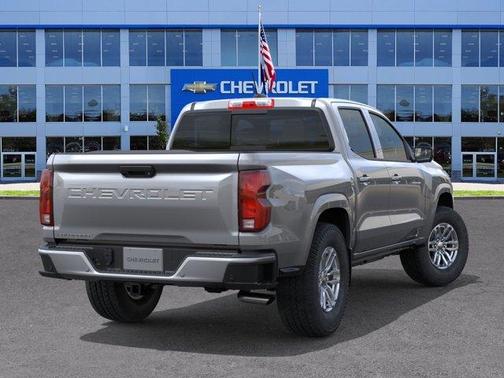 Sterling Gray Metallic 2026 Chevrolet Colorado LT