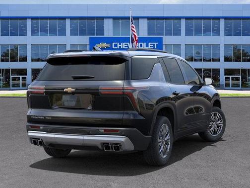 2025 Chevrolet Traverse LT