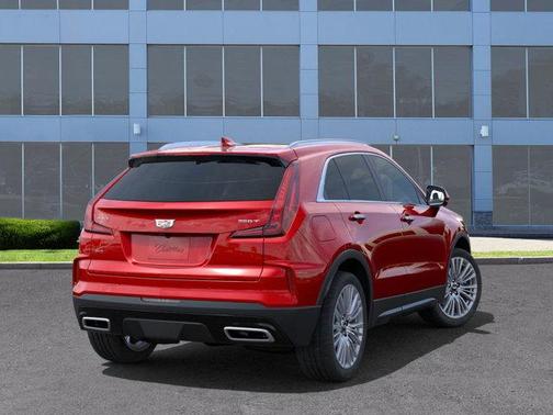 2025 Cadillac XT4 Premium Luxury