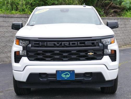 Summit White 2023 Chevrolet Silverado 1500 Custom