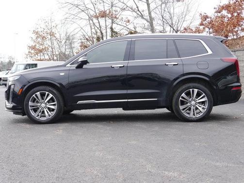 2022 Cadillac XT6 Premium Luxury AWD