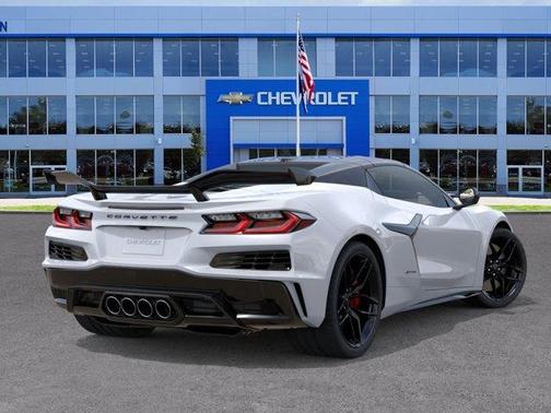 Arctic White 2026 Chevrolet Corvette Z06