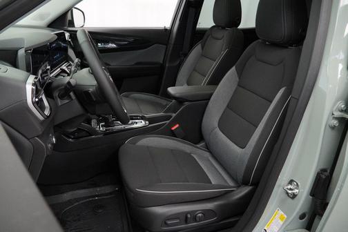 Cacti Green 2026 Chevrolet Trailblazer LT