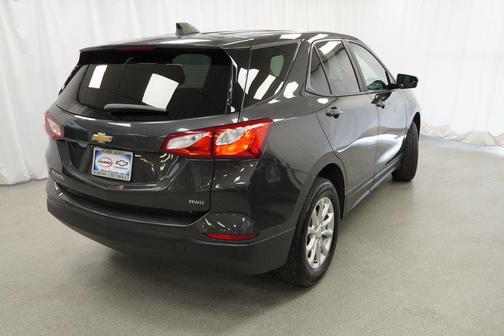 Nightfall Gray Metallic 2021 Chevrolet Equinox LS
