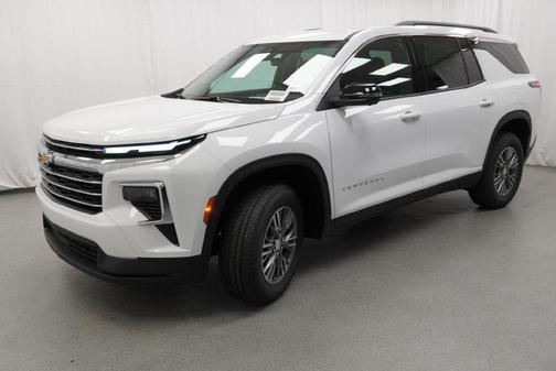 Summit White 2027 Chevrolet Traverse LT