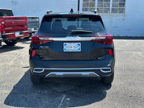 Cherry Black 2023 Kia Seltos EX