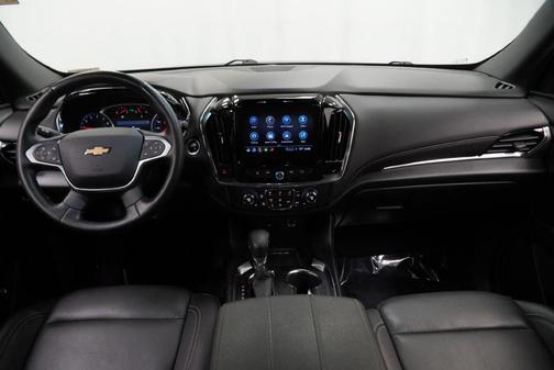 Mosaic Black Metallic 2023 Chevrolet Traverse LT Leather