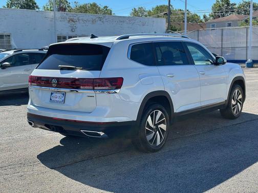 Opal White 2024 Volkswagen Atlas 2.0T SEL